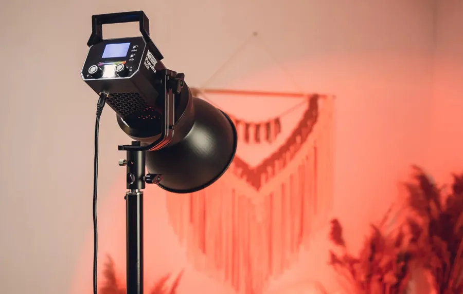 Lampa LED Newell RGB Pravaha